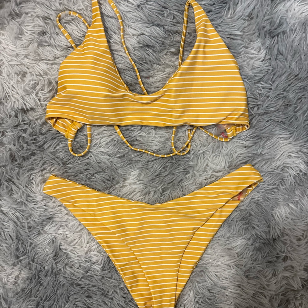 ROMWE Yellow Striped Two-Piece Bikini
